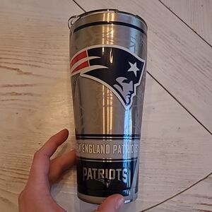 30 oz New England Patriots Tervis Tumbler, EUC